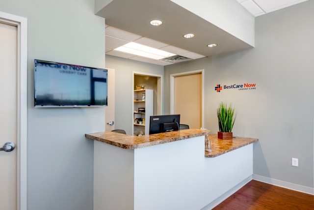 BestCare Dallas Interior Check In 3